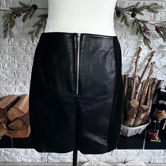 Faux Leather and Suede A Line skirt - Picture 7 of 8